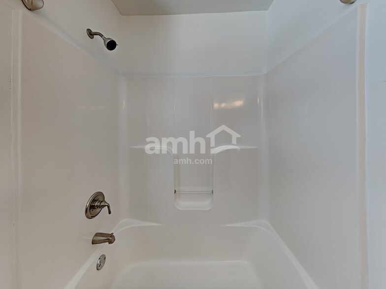 Building Photo - 6715 Legacy Pointe Ct