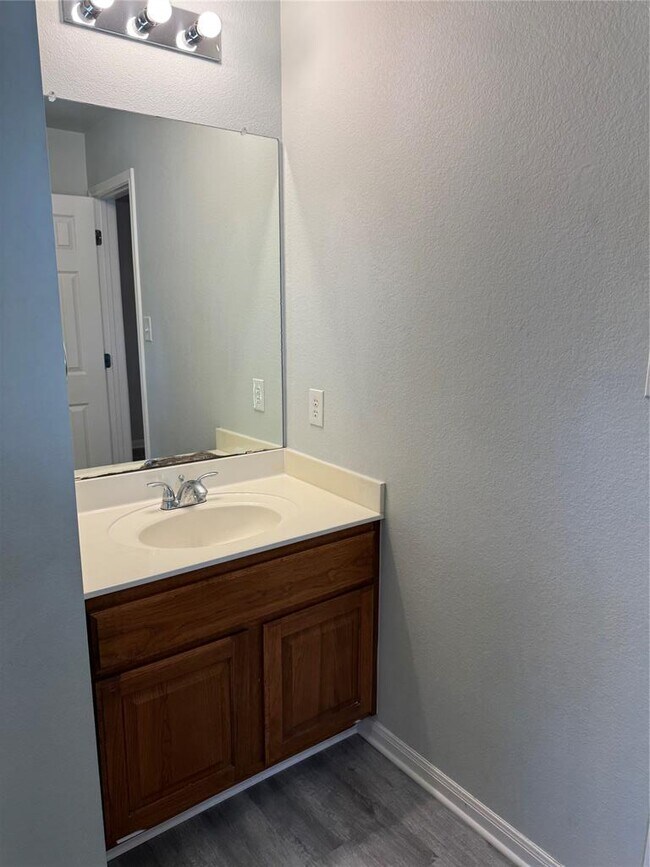 Building Photo - 2306 Brookhollow Terrace