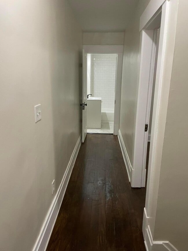 Building Photo - 287 E Woodrow Ave