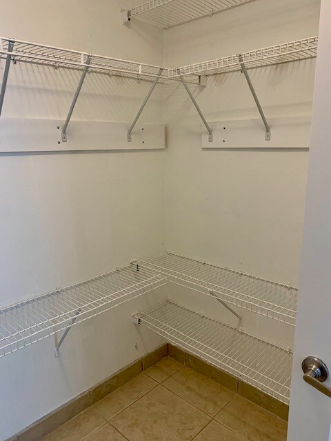 Building Photo - 5750 Collins Ave