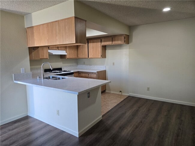 Building Photo - 2624 W Porter Ave