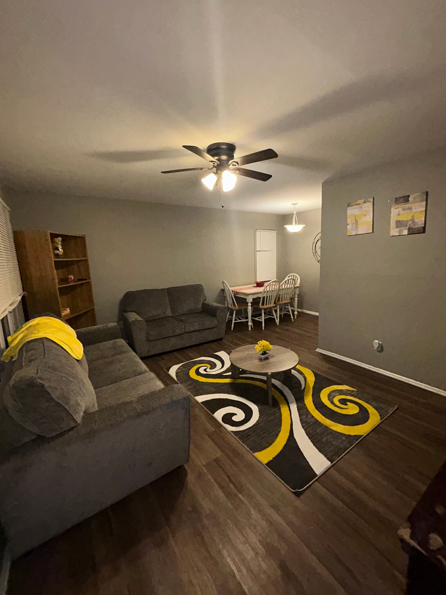 Building Photo - 4429 E 158th St