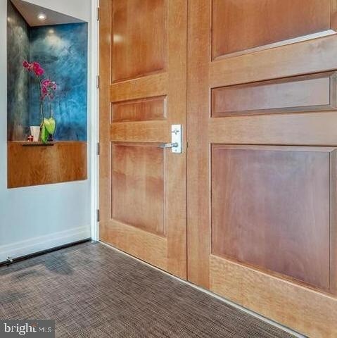 Building Photo - 8220 Crestwood Heights Dr