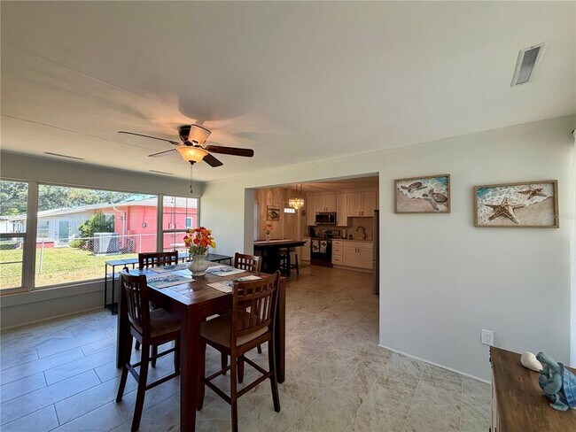 Building Photo - 1109 S Betty Ln