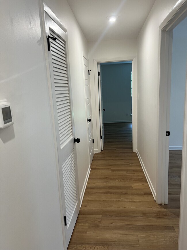 Building Photo - 626 Georgia Ave