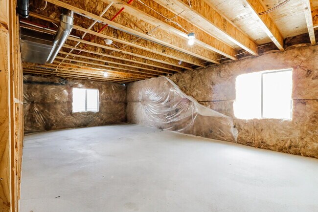 Building Photo - 3770 N Downwater St