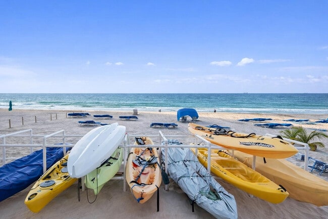 Building Photo - 3700 Galt Ocean Dr