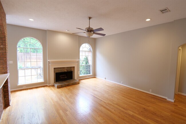 Building Photo - 1310 Westwick Forest Ln