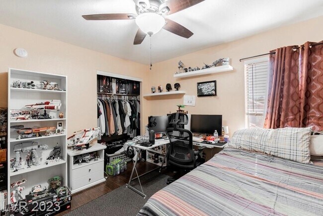 Building Photo - 1216 Olvera Way