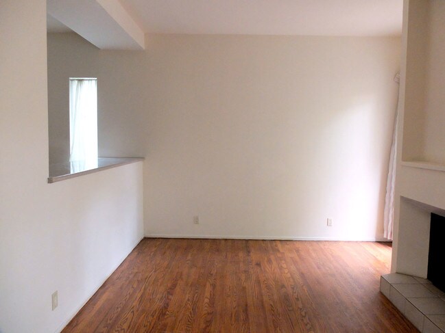 Building Photo - 101 S Lake Merced Hills