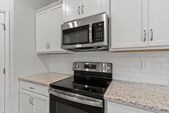 Building Photo - 1795 Stampede Cir