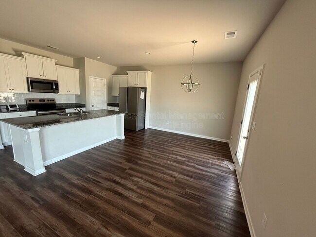 Building Photo - 112 Hunts Ml Cir