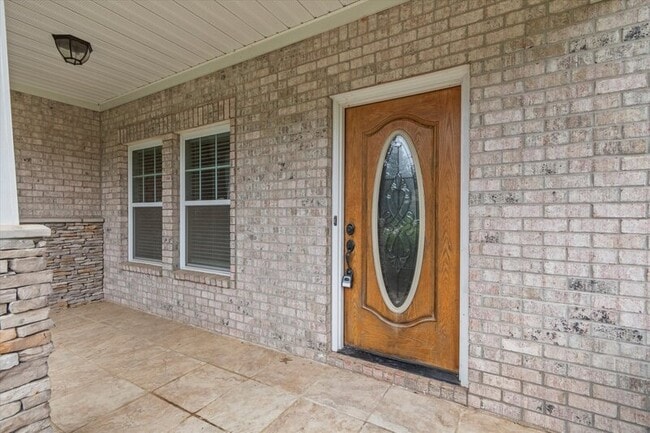 Building Photo - 288 Big Oak Ln