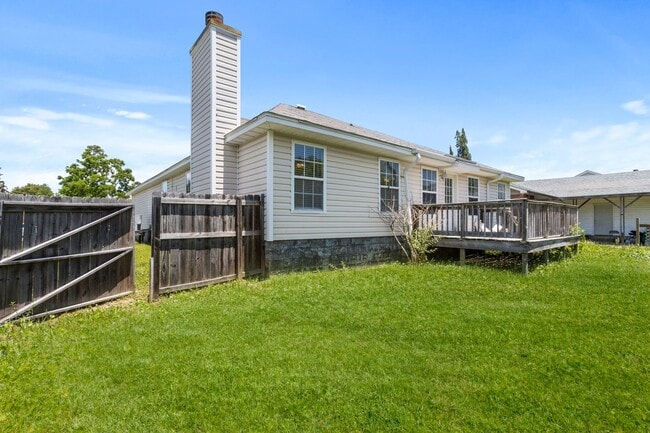 Building Photo - 14797 Nassau Dr