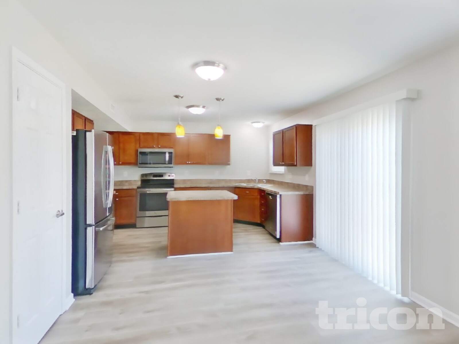 Building Photo - 597 Grassy Bend Dr