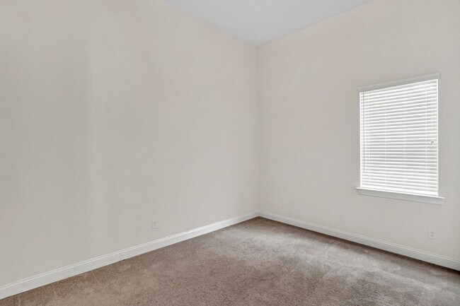 Building Photo - $3,995 Modern 4 Bedroom 3 Bath Gated House in Nocatee. Bonus Office. Amenities. Loft. Pet Friendl...