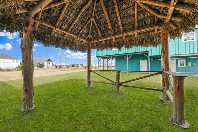 Building Photo - 16634 Jamaica Beach Rd