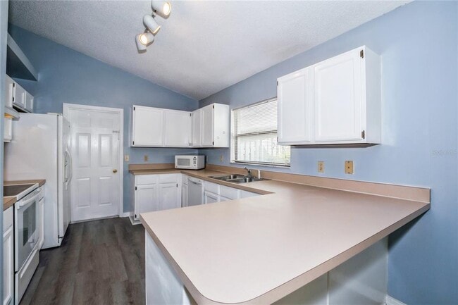 Building Photo - 2207 Settlers Trail