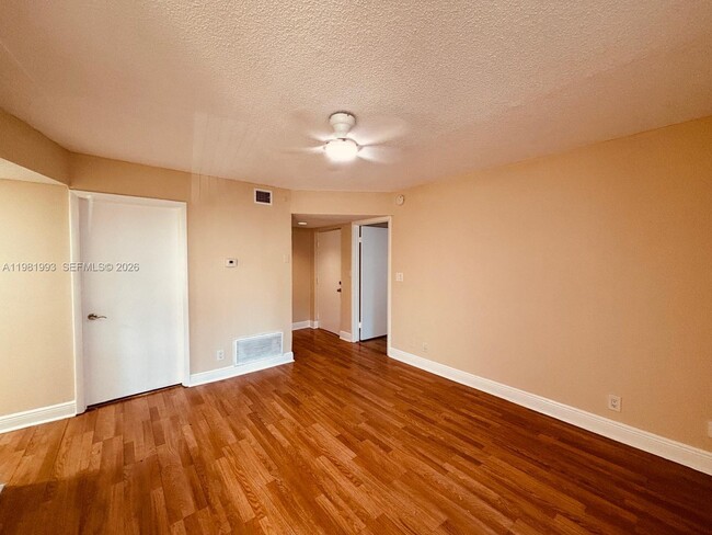 Building Photo - 5740 Rock Island Rd