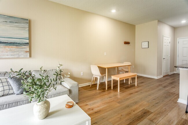 Building Photo - 34 Great Star Ct