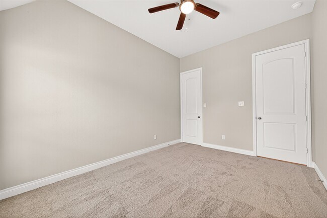 Building Photo - 27128 Allenby Park Dr