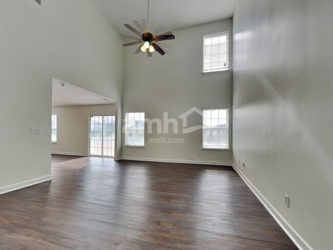 Building Photo - 14012 Sobeck Ln