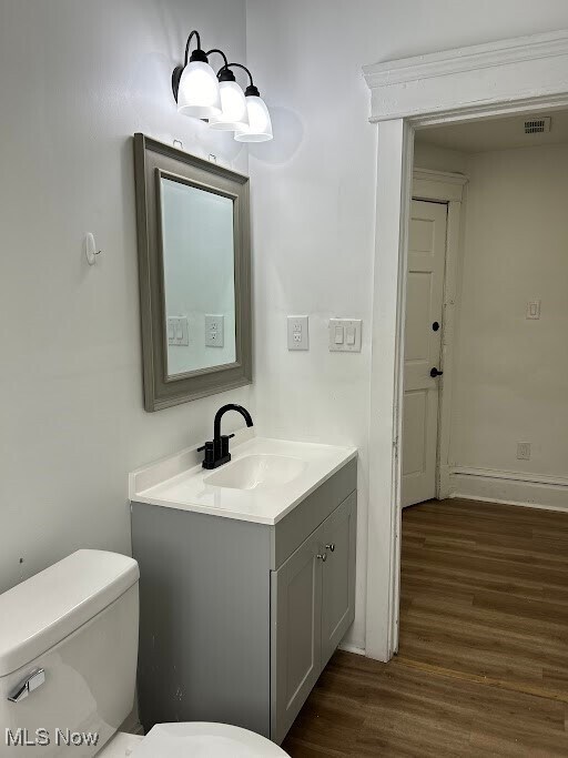 Building Photo - 315 Main St