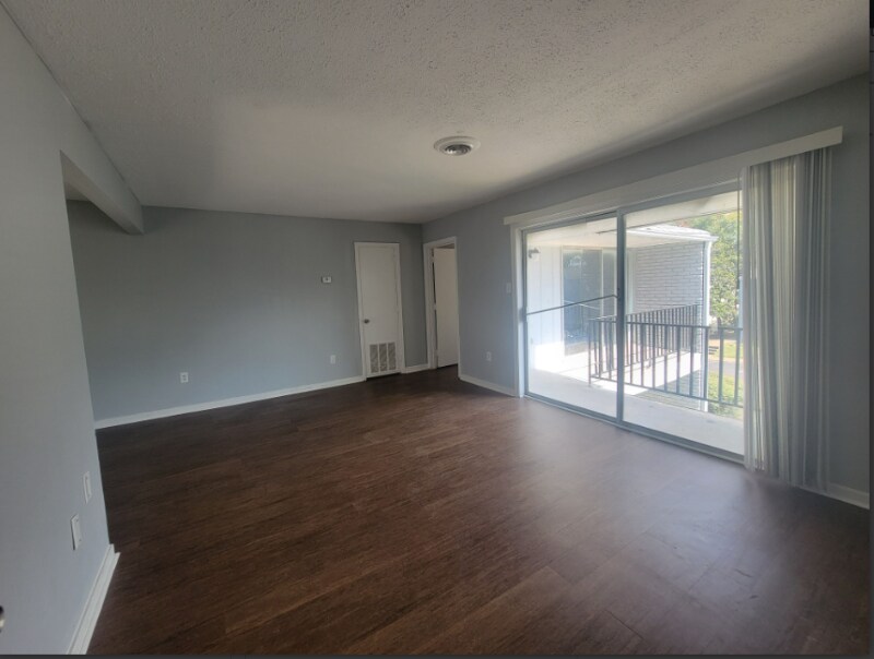 Building Photo - 225 W McDowell Rd