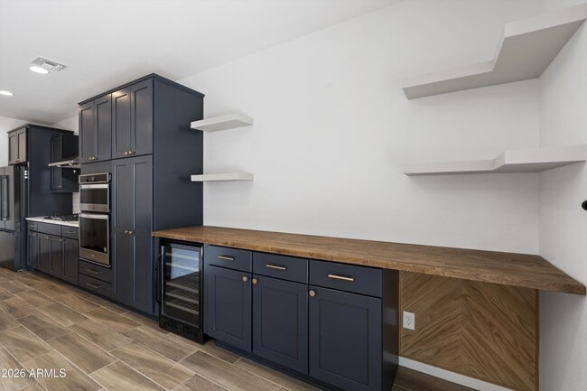 Building Photo - 3139 E Tina Dr