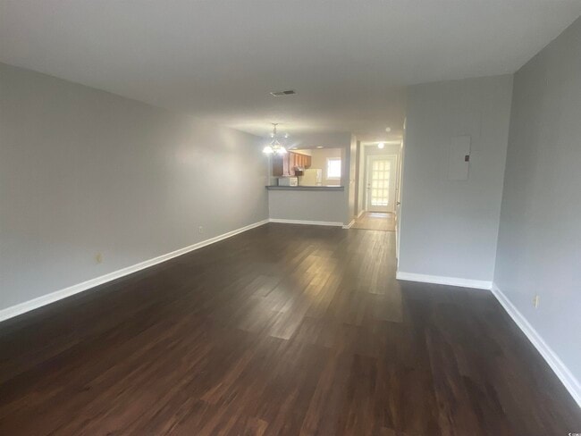 Building Photo - 409 Garden Dr