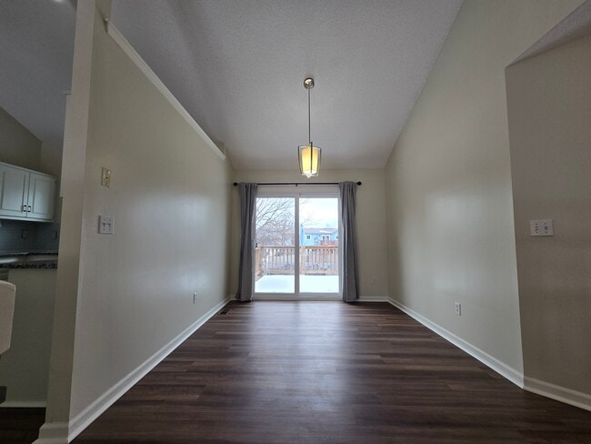 Building Photo - 16316 S Hunter St