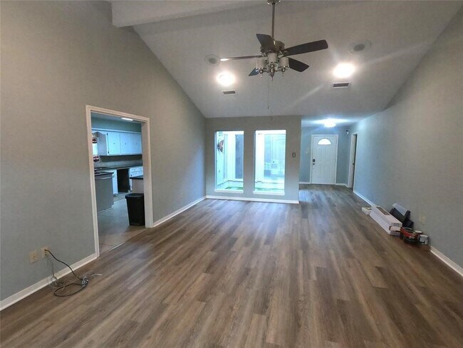 Building Photo - 8343 Waynemer Way