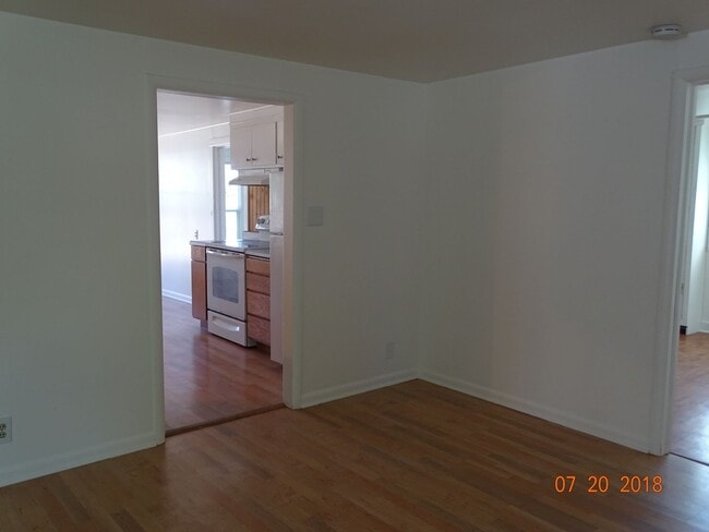 Building Photo - Great South Hills Location