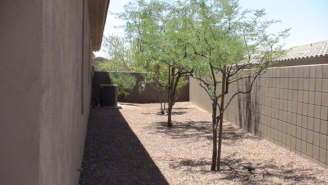 DESERT LANDSCAPING - 14122 E Geronimo Rd