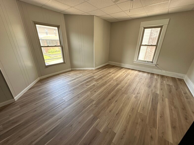 Building Photo - 434 N 7th St