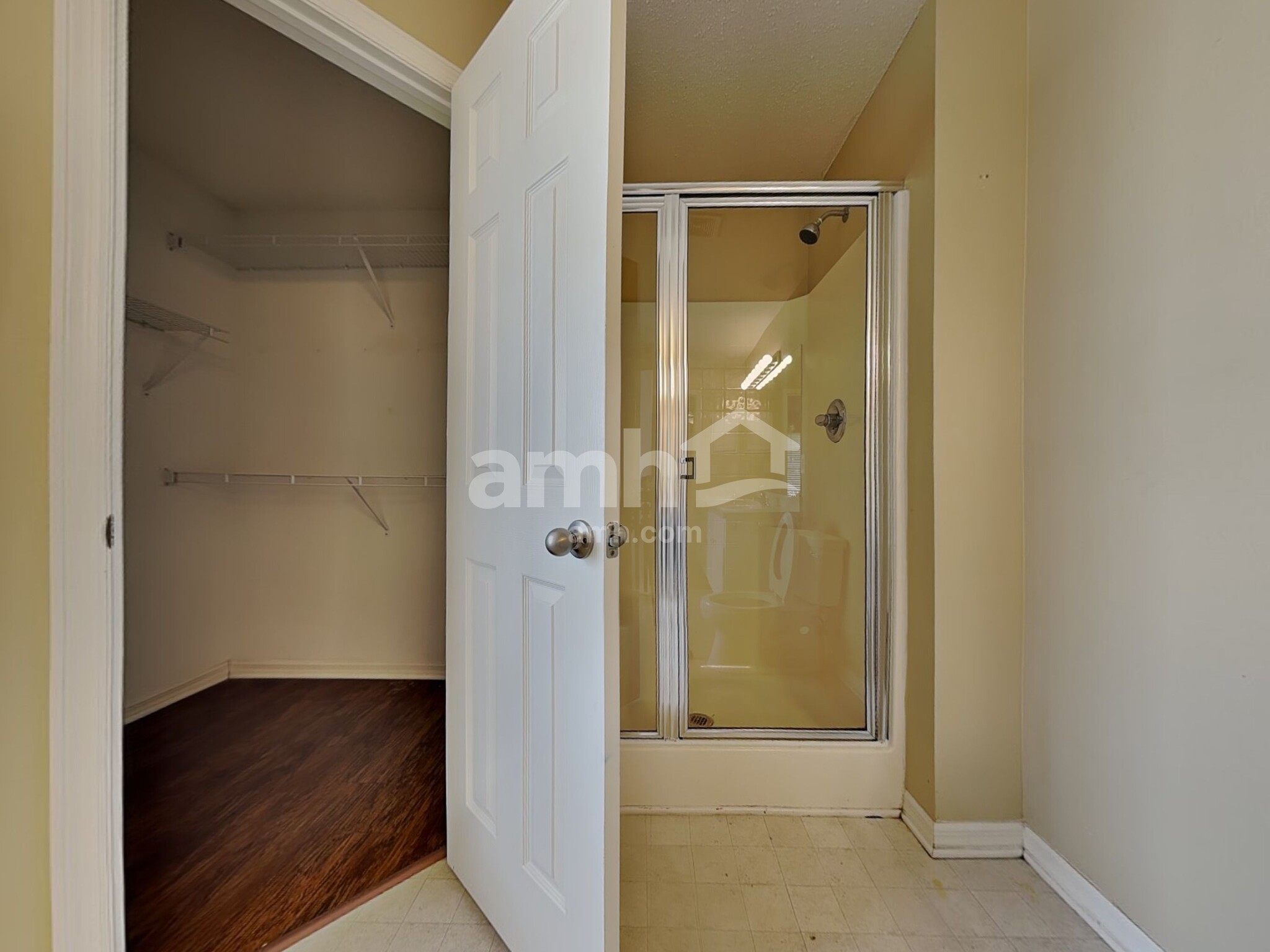 Building Photo - 2085 SE North Blackwell Dr