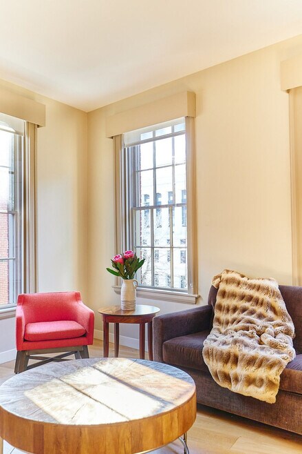 Building Photo - 121 Middle St