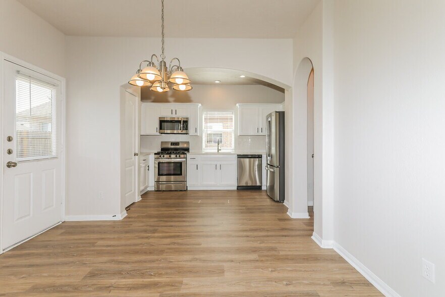 Building Photo - 19235 Anthurium Ct
