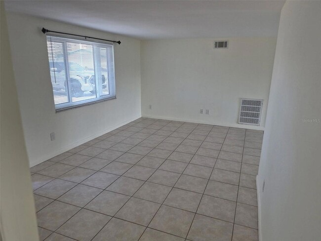 Building Photo - 13636 Veronica Dr