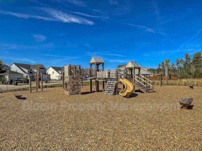 Building Photo - 216 Wappoo Trce Ln