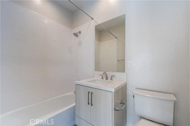 Building Photo - 180 Longden