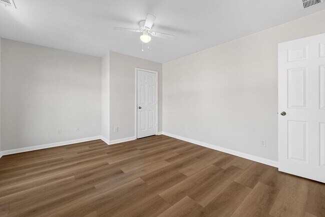 Building Photo - 3476 Harvest Ridge Ln NE