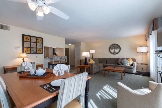 Building Photo - Scenic Long-term Rentals!