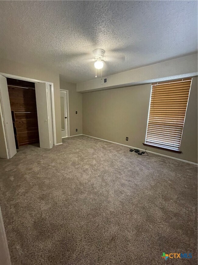 Building Photo - 1609 Colleen Dr