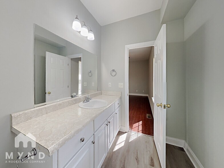 Building Photo - 303 Co Rd 12