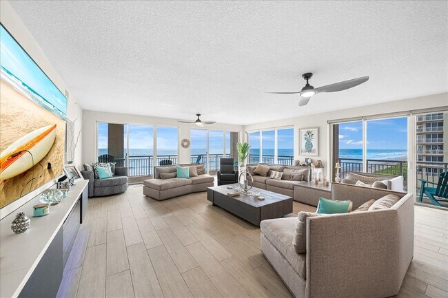 Building Photo - 1025 Jimmy Buffett Mem Hwy