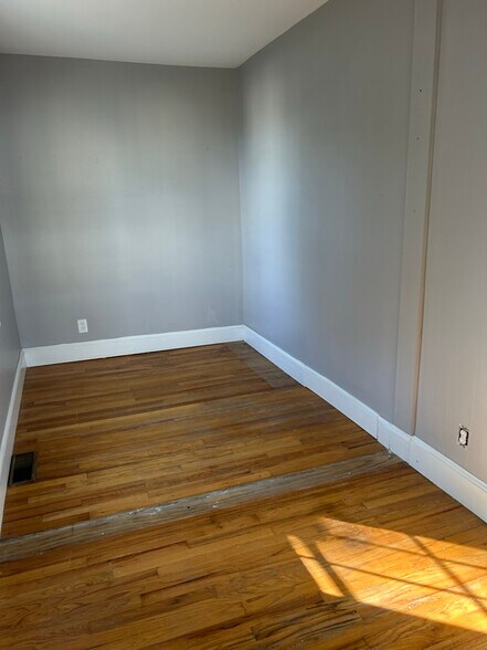 Building Photo - 90 Central Ave