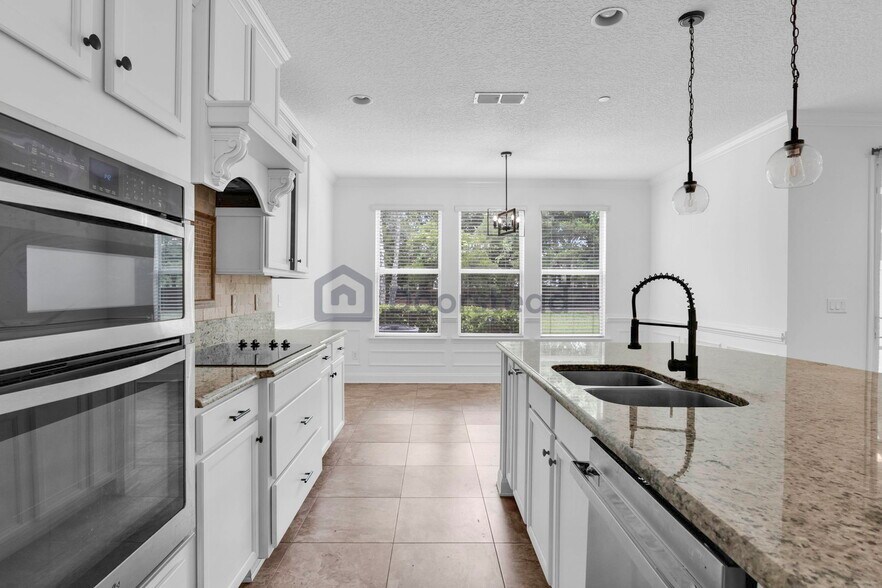 Building Photo - 23 Willow Falls Trl