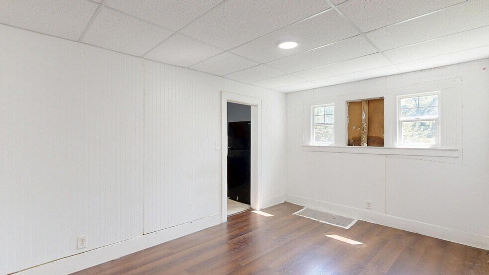 Building Photo - 2128 Fordney St