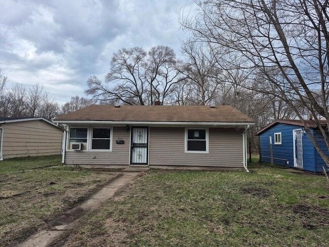 Primary Photo - 3326 Delaware St